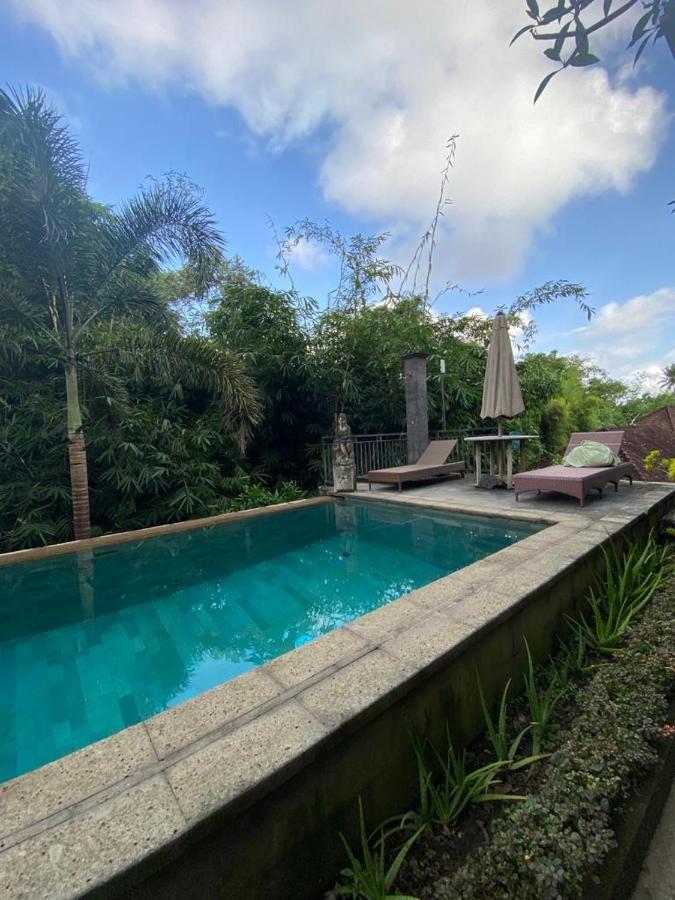 Adipana Bungalow-Balinese Room Ubud Exteriör bild